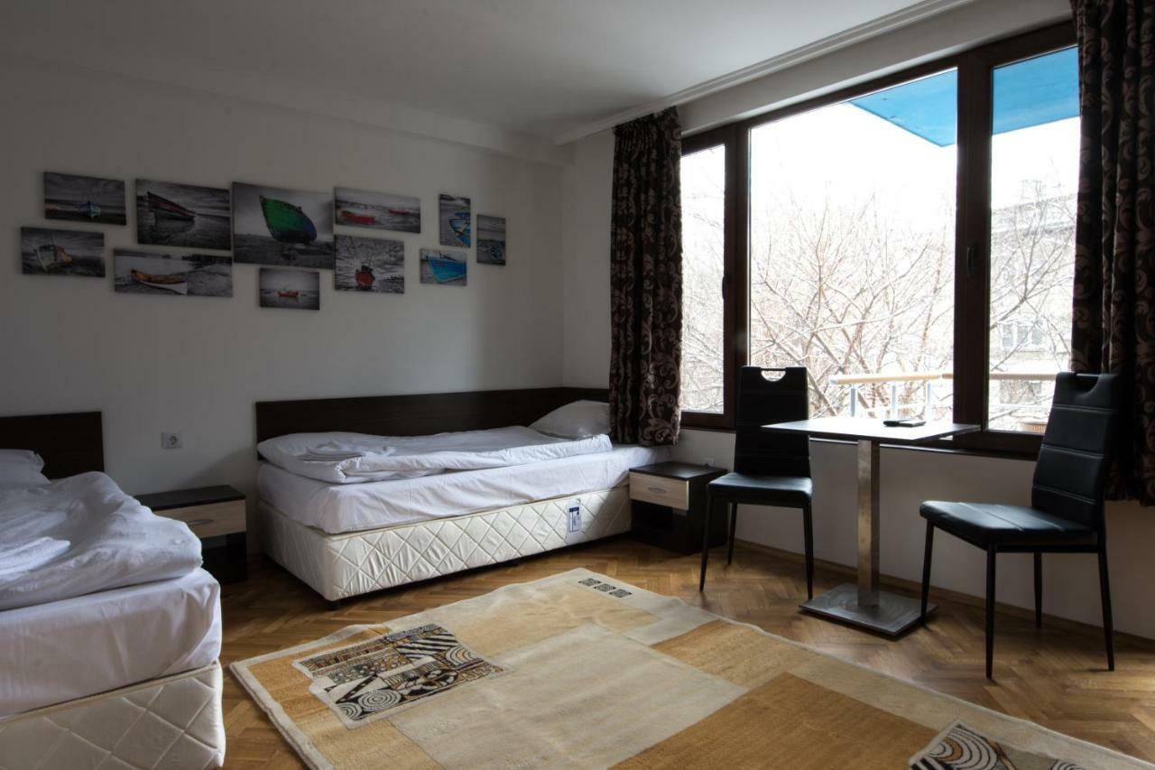 Guest Rooms Old Captain Бургас Экстерьер фото